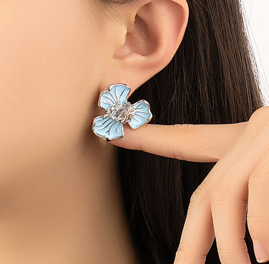 Summer Sweet and Exquisite Blue Flower Earrings